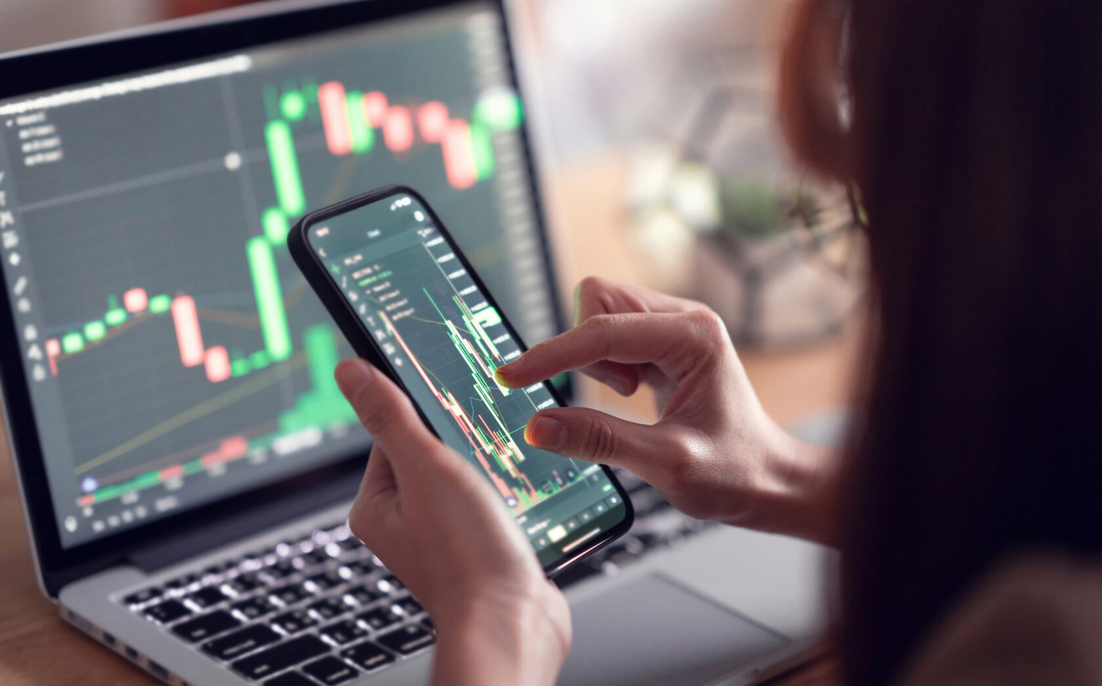 Market Timing and Entry Strategy Optimization